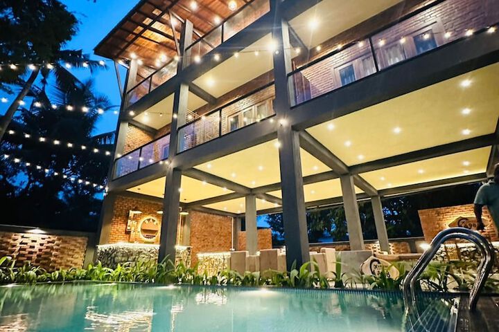Pool 2 of 15