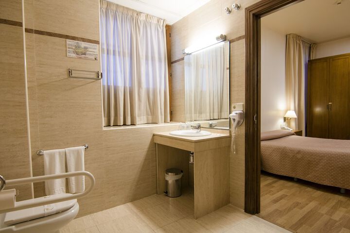 Room 56 of 71