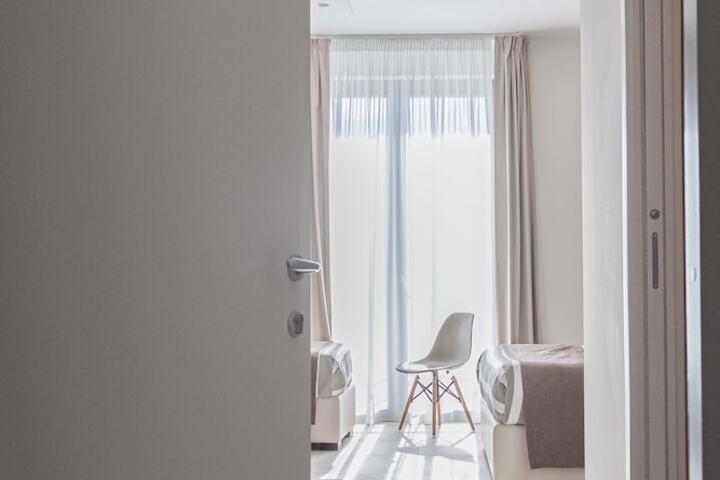 Room 13 of 49