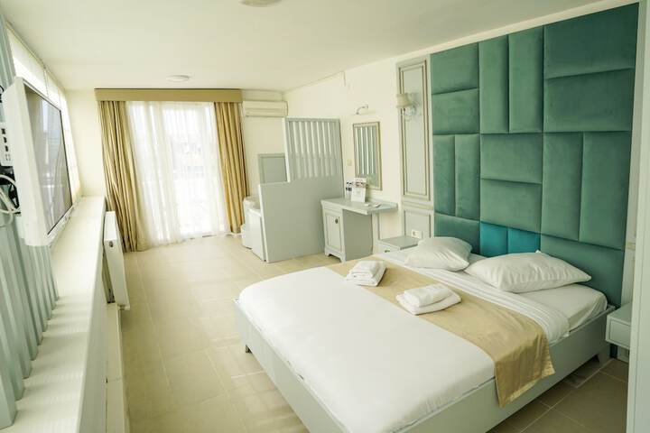 Room 22 of 125