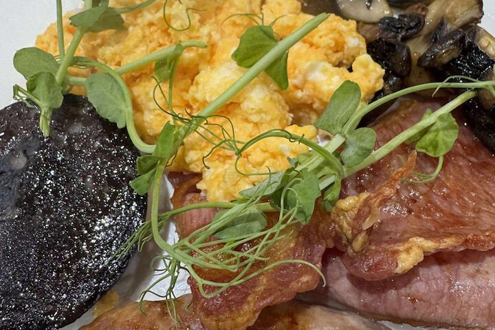 Breakfast meal