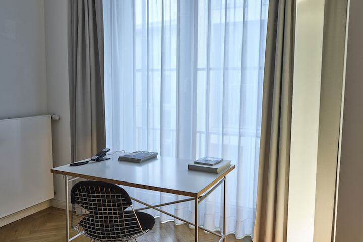 Room 47 of 65