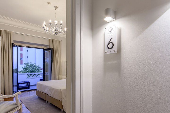Room 35 of 114