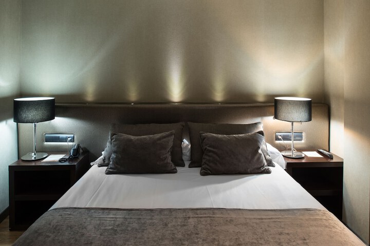 Room 10 of 57