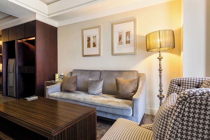 Room 20 of 38