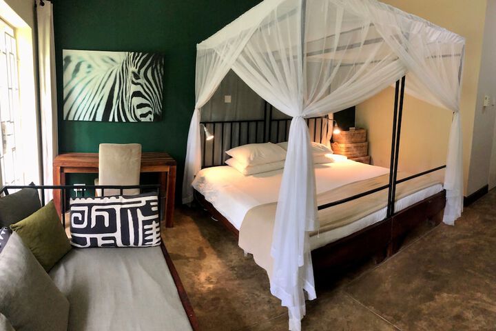 Room 5 of 38