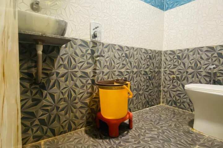 Room 14 of 19