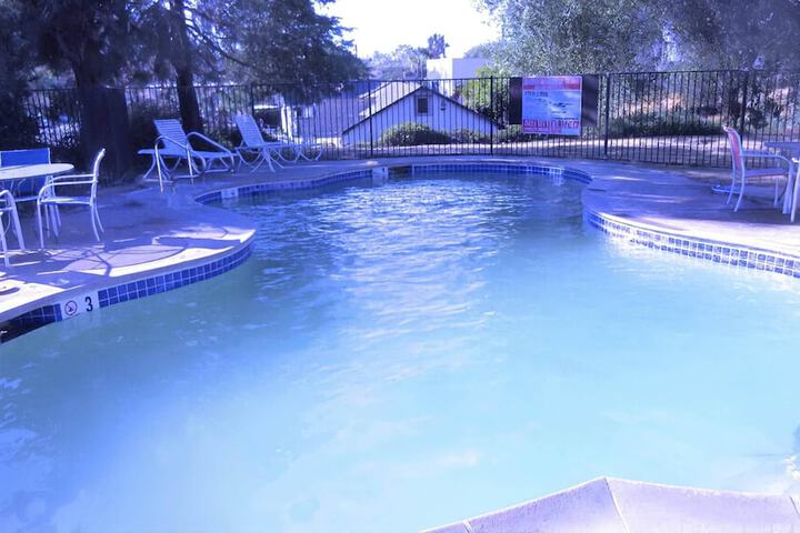 Pool 15 of 24