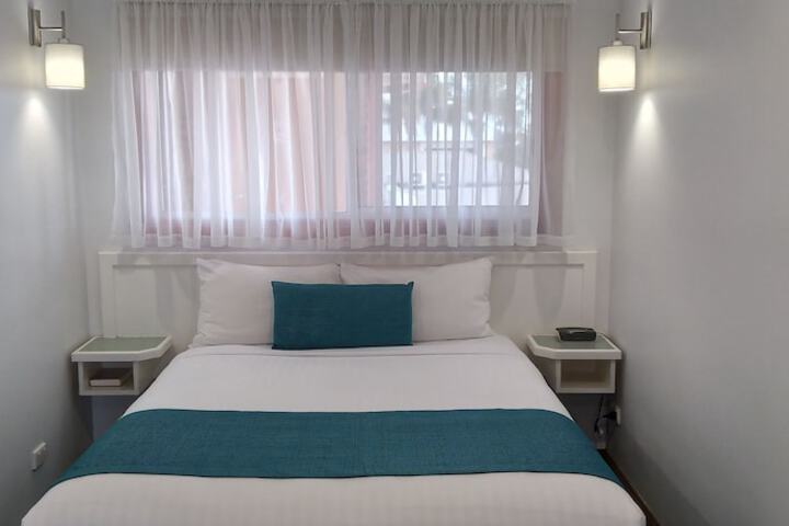 Room 16 of 30