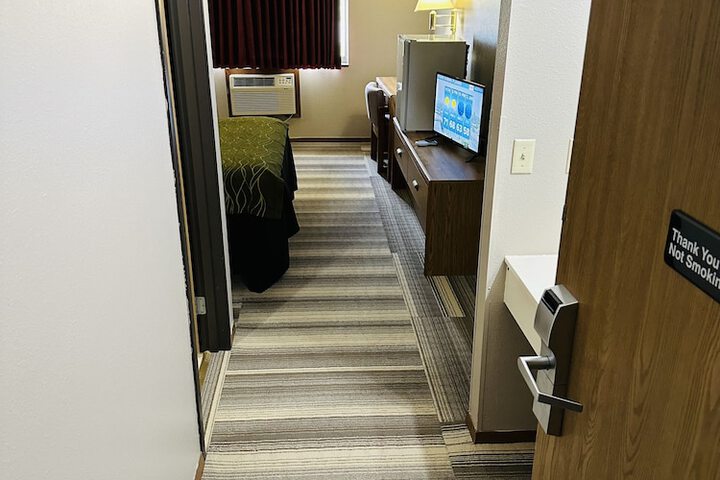 Room 8 of 21