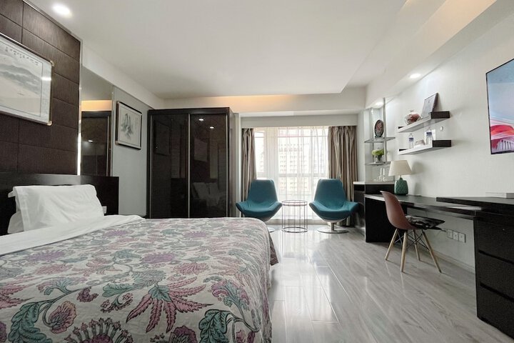 Room 26 of 47