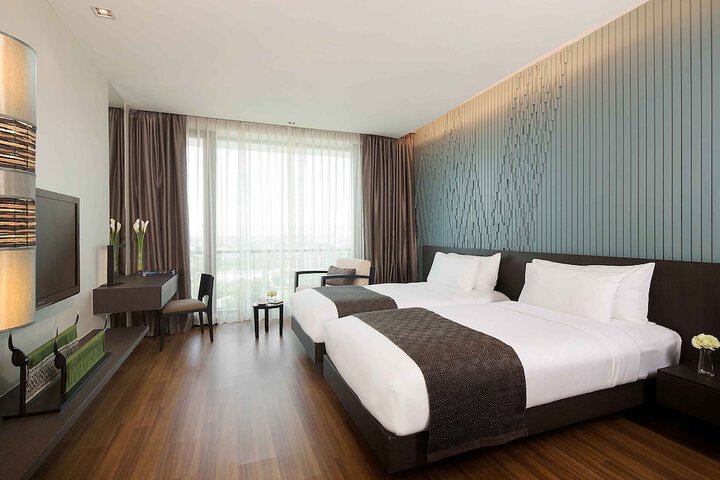 Room 26 of 94