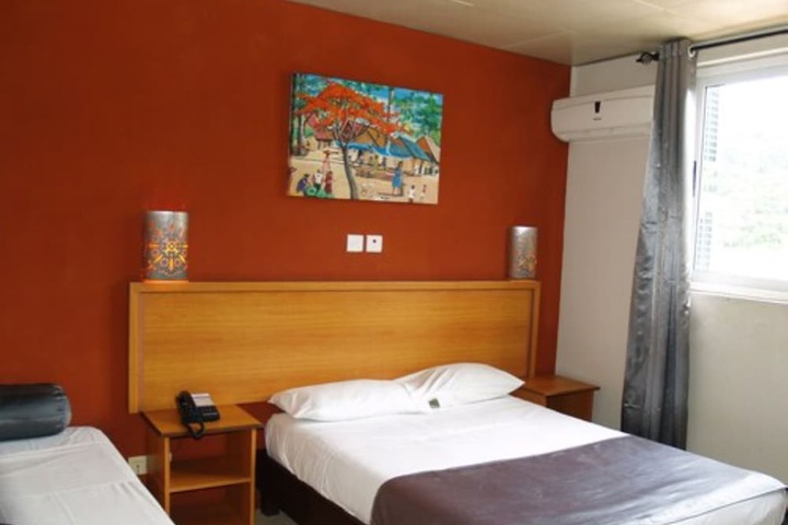 Room 13 of 39