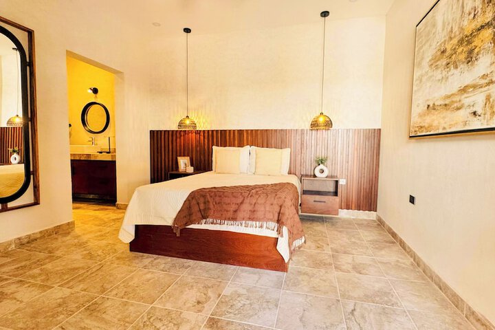 Room 2 of 29
