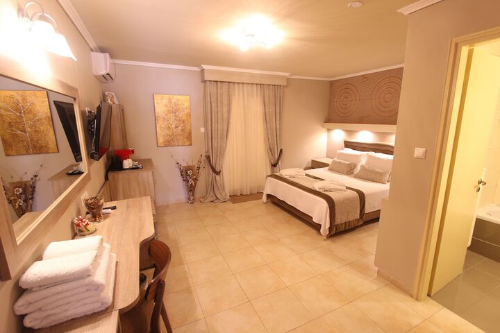 Room 38 of 85