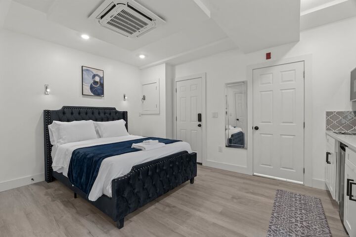 Room 14 of 82
