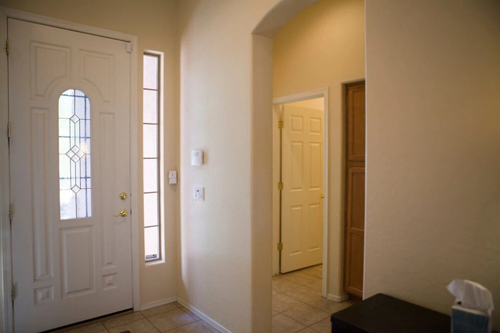 Room 11 of 24
