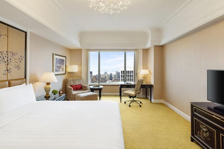 Room 82 of 229