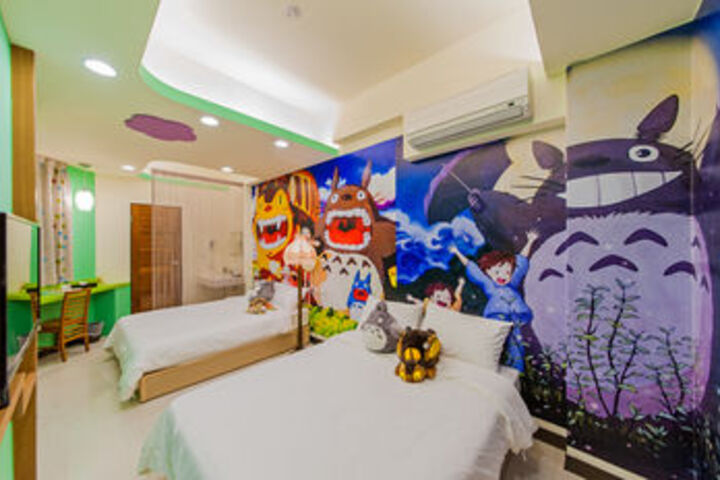 Room 9 of 25