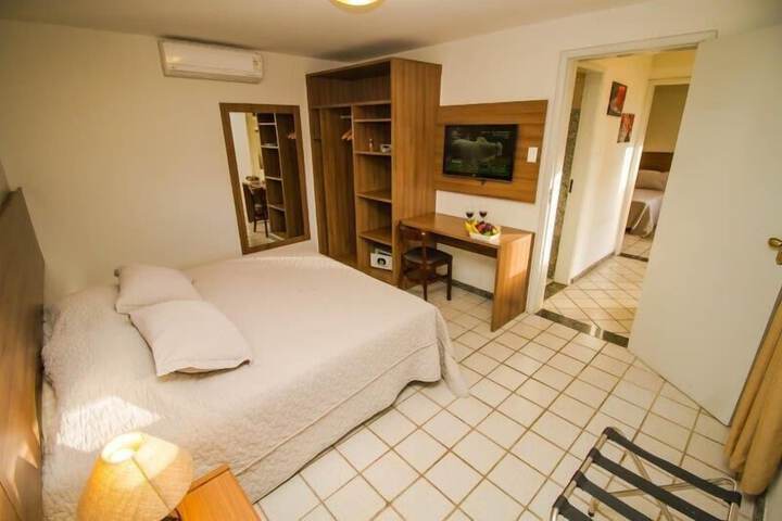 Room 9 of 40