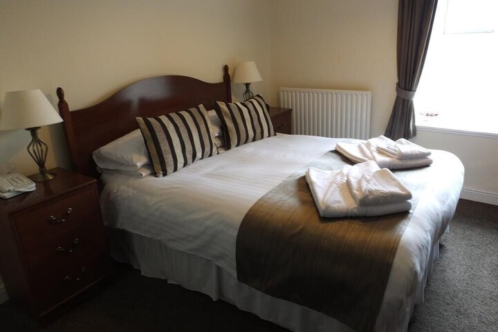 Room 7 of 34