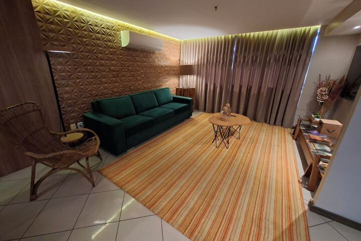 Room 46 of 100