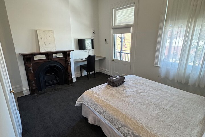 Room 3 of 31