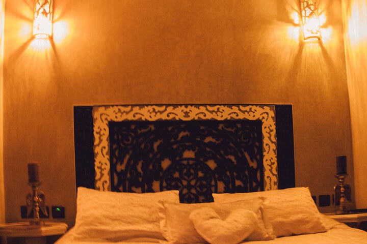 Room 15 of 48
