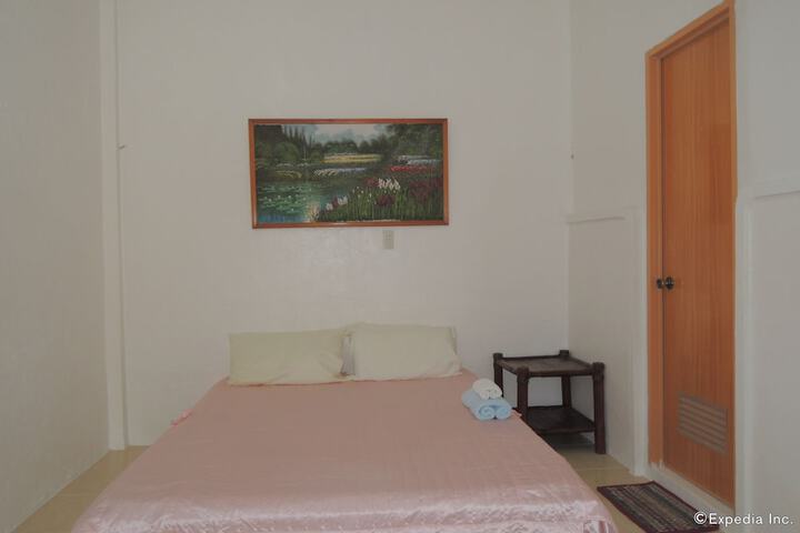 Room 5 of 29