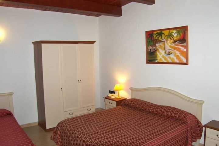 Room 8 of 47