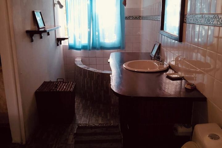 Room 27 of 58