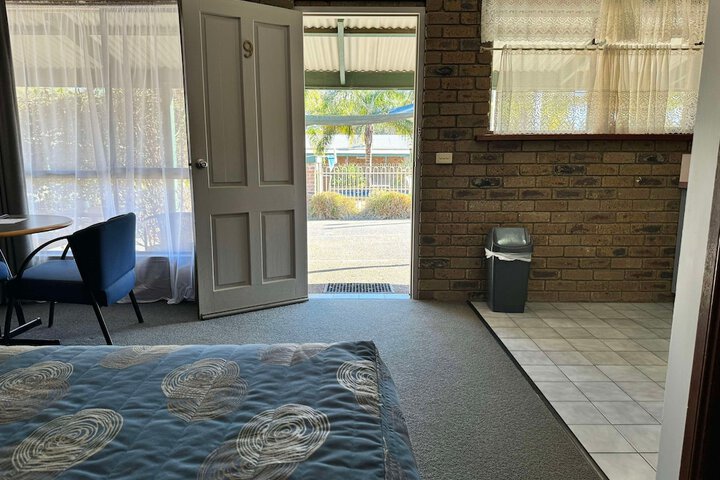 Room 18 of 47