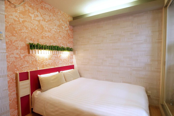 Room 26 of 53