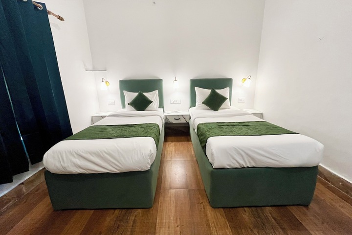 Room 20 of 95