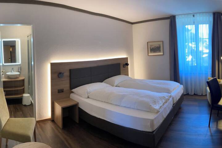 Room 29 of 87