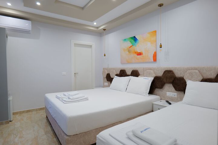 Room 14 of 95