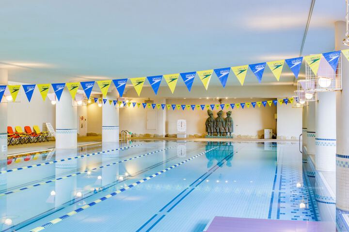 Pools & Facilities