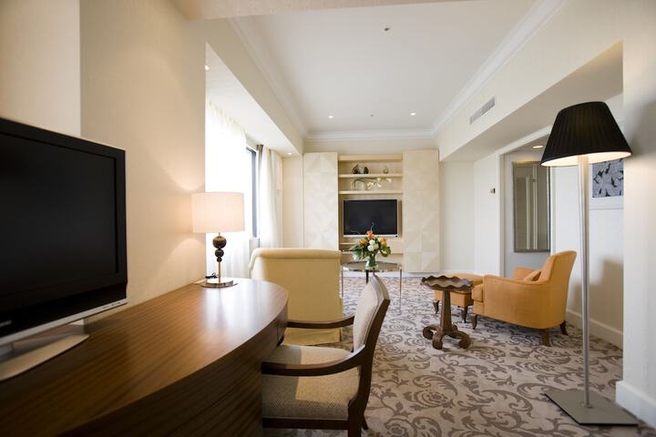 Room 14 of 169