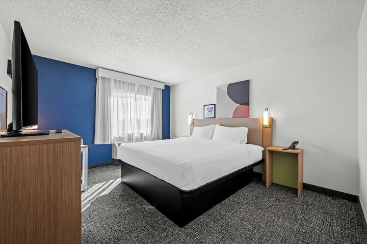 Room 7 of 50