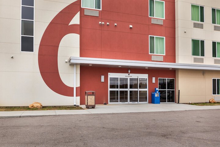 Hotel 83 of 83