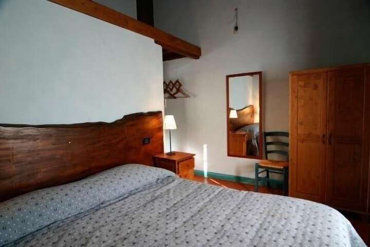 Room 12 of 43