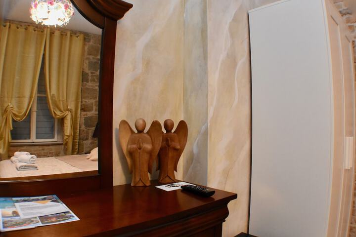 Room 41 of 52