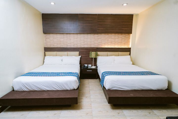 Room 15 of 44