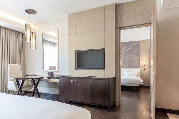 Room 25 of 189