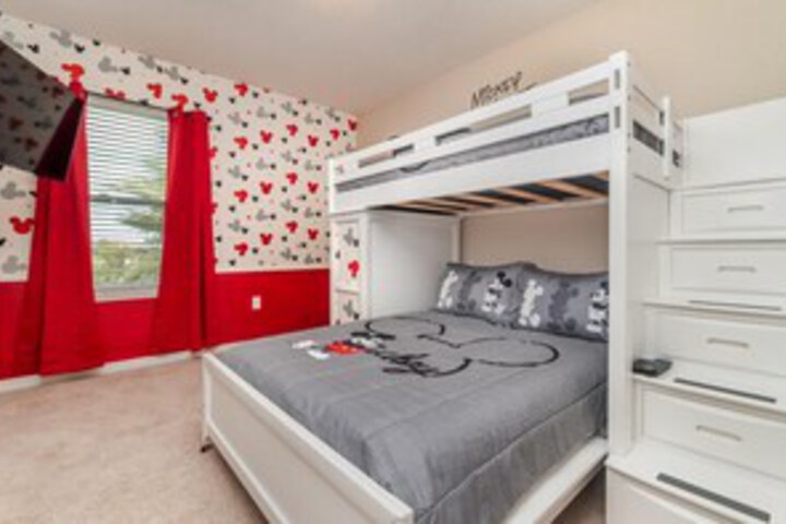 Room 20 of 28