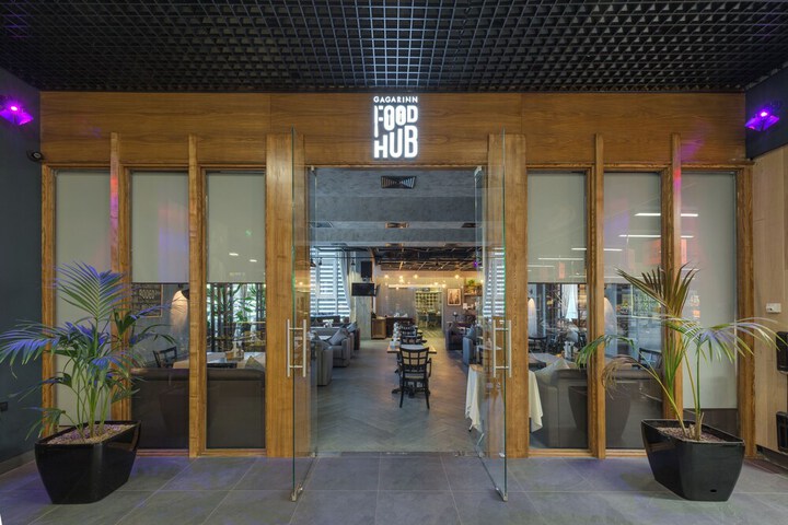 Dining 68 of 91