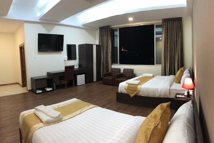 Room 17 of 29