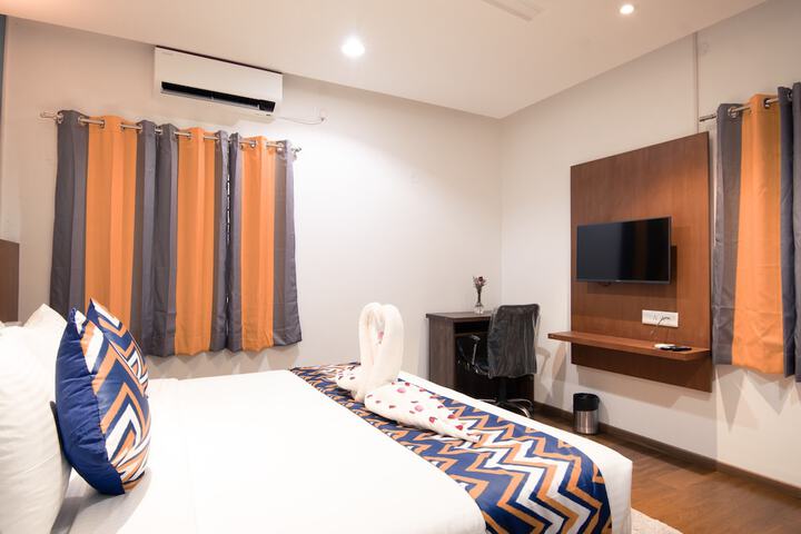 Room 11 of 20