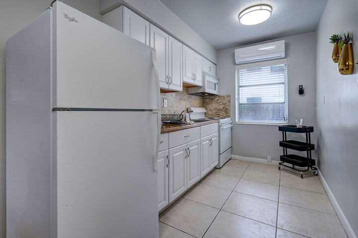 1 Bedroom Deluxe Apartment King Bed Sofa Kitchen Accessible (1 of 42)