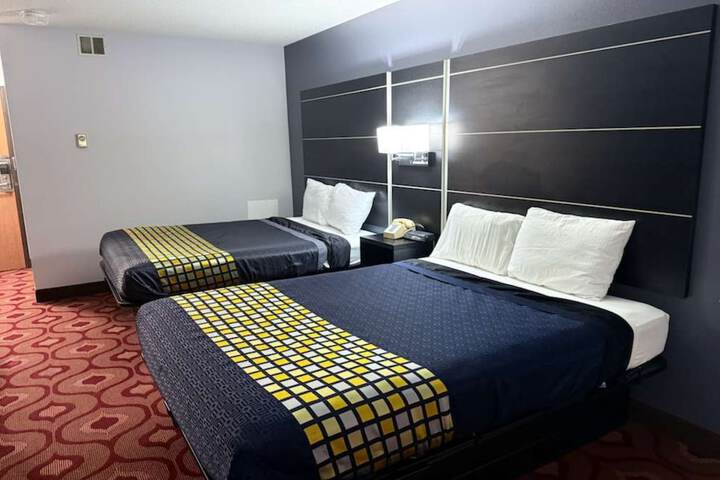 Room 10 of 38